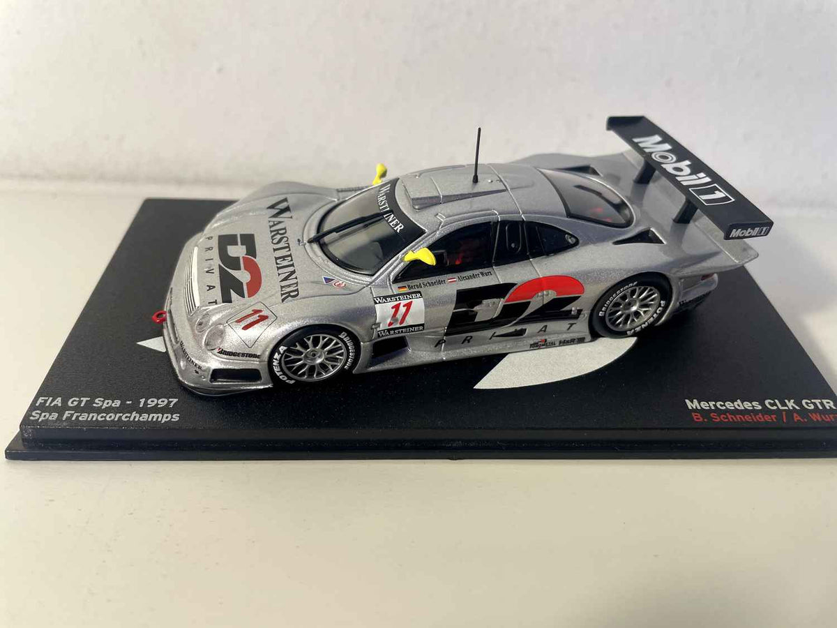 Mercédes CLK GTR grise numéro 11 - FIA GT Spa de 1997 (Spa-Francorchamps)