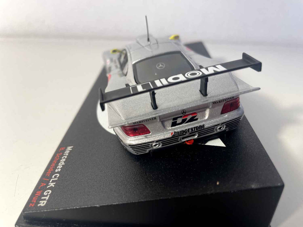 Mercédes CLK GTR grise numéro 11 - FIA GT Spa de 1997 (Spa-Francorchamps)