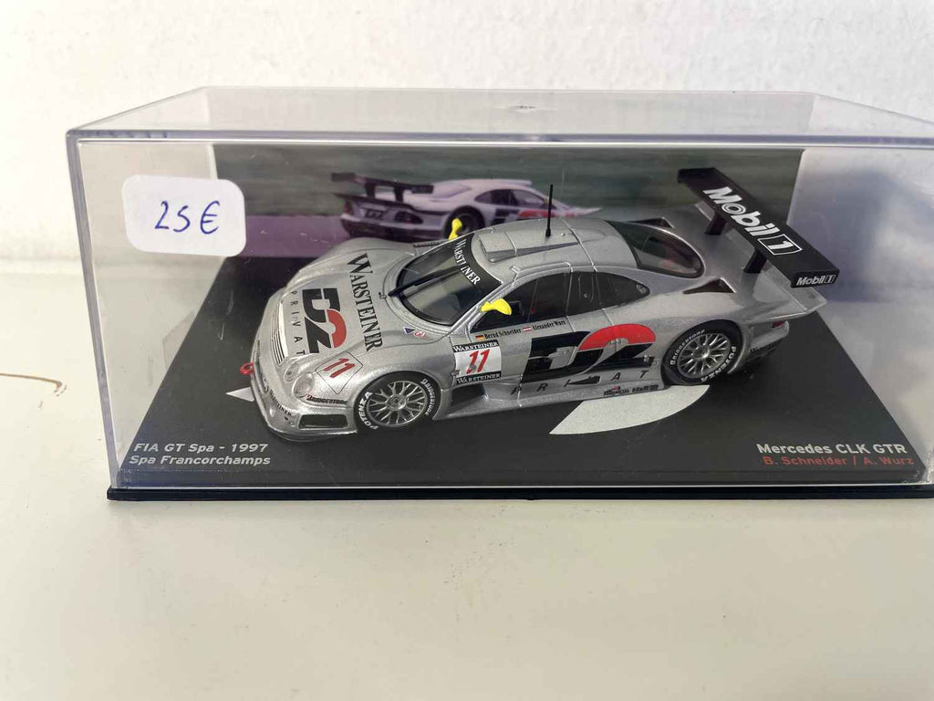 Mercédes CLK GTR grise numéro 11 - FIA GT Spa de 1997 (Spa-Francorchamps)