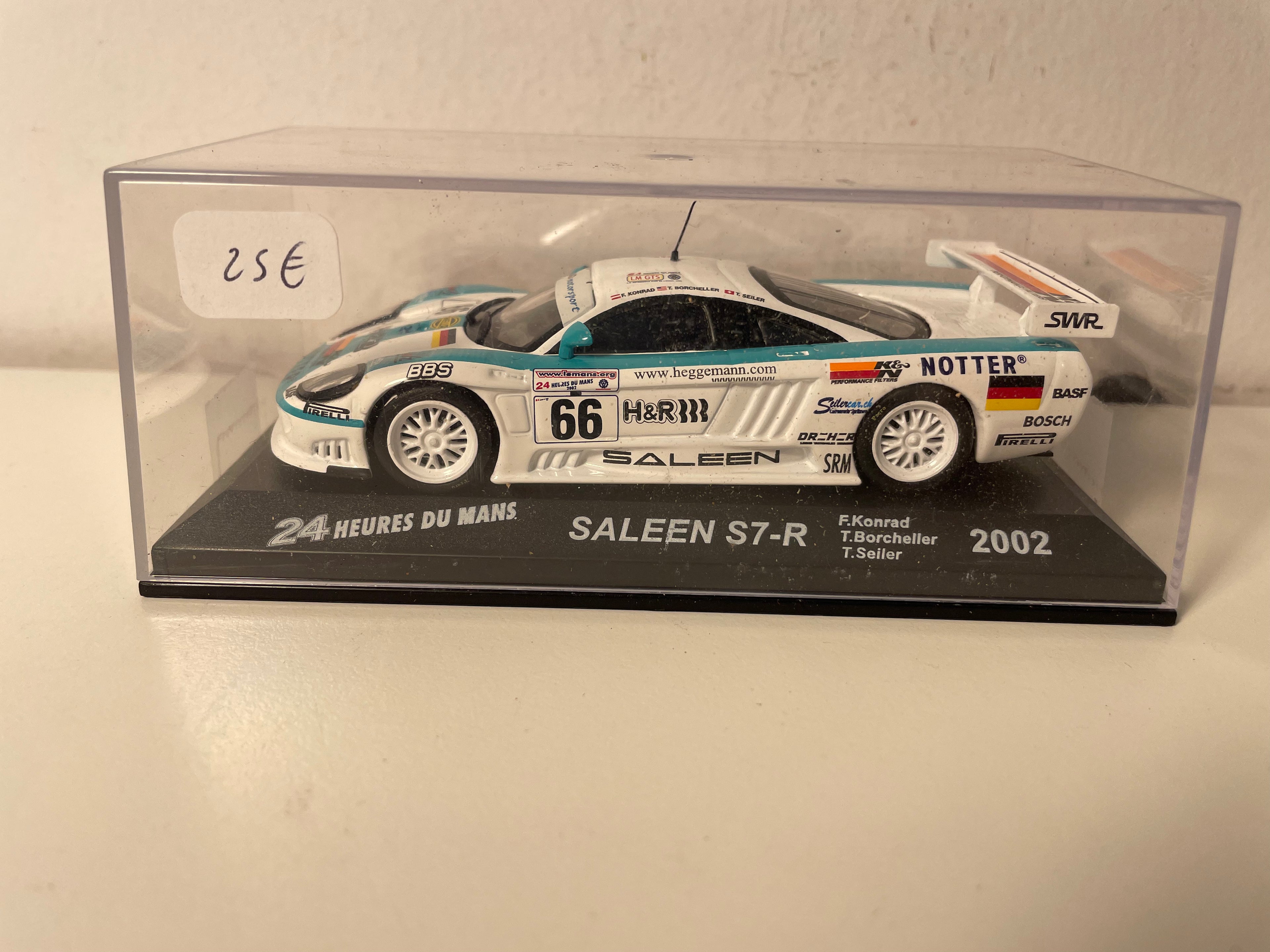 Saleen S7-R blanche et verte numéro 66 - 24 heures du Mans de 2002