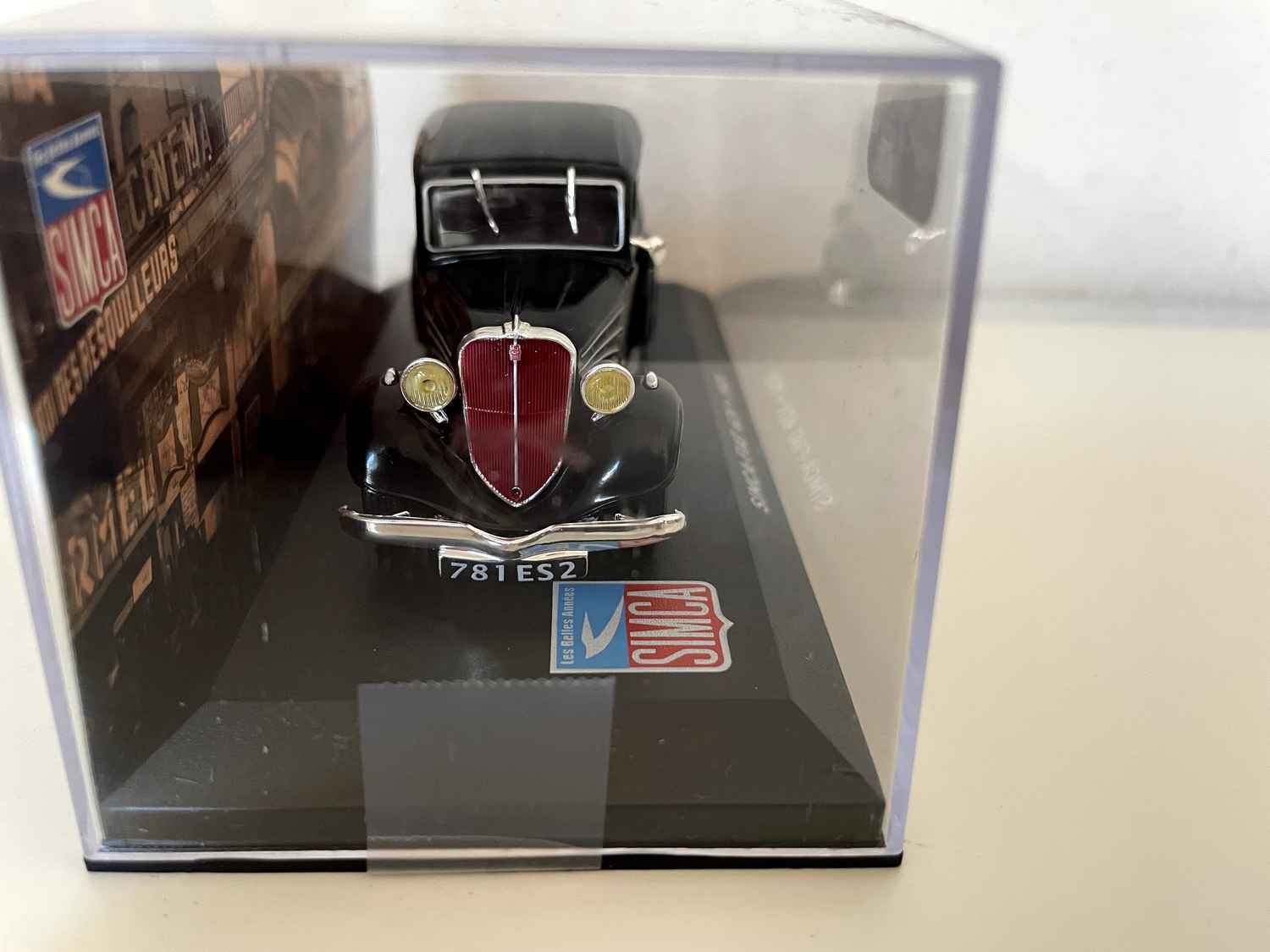 Schwaarze Simca-Fiat 6CV vun 1935