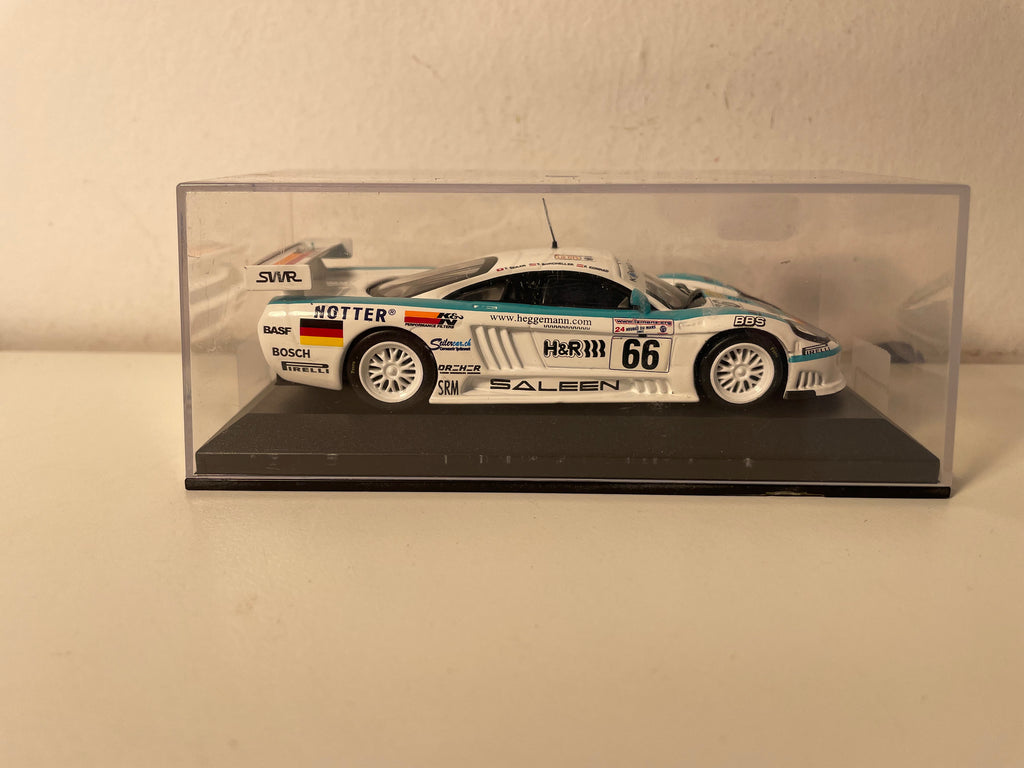 Saleen S7-R blanche et verte numéro 66 - 24 heures du Mans de 2002