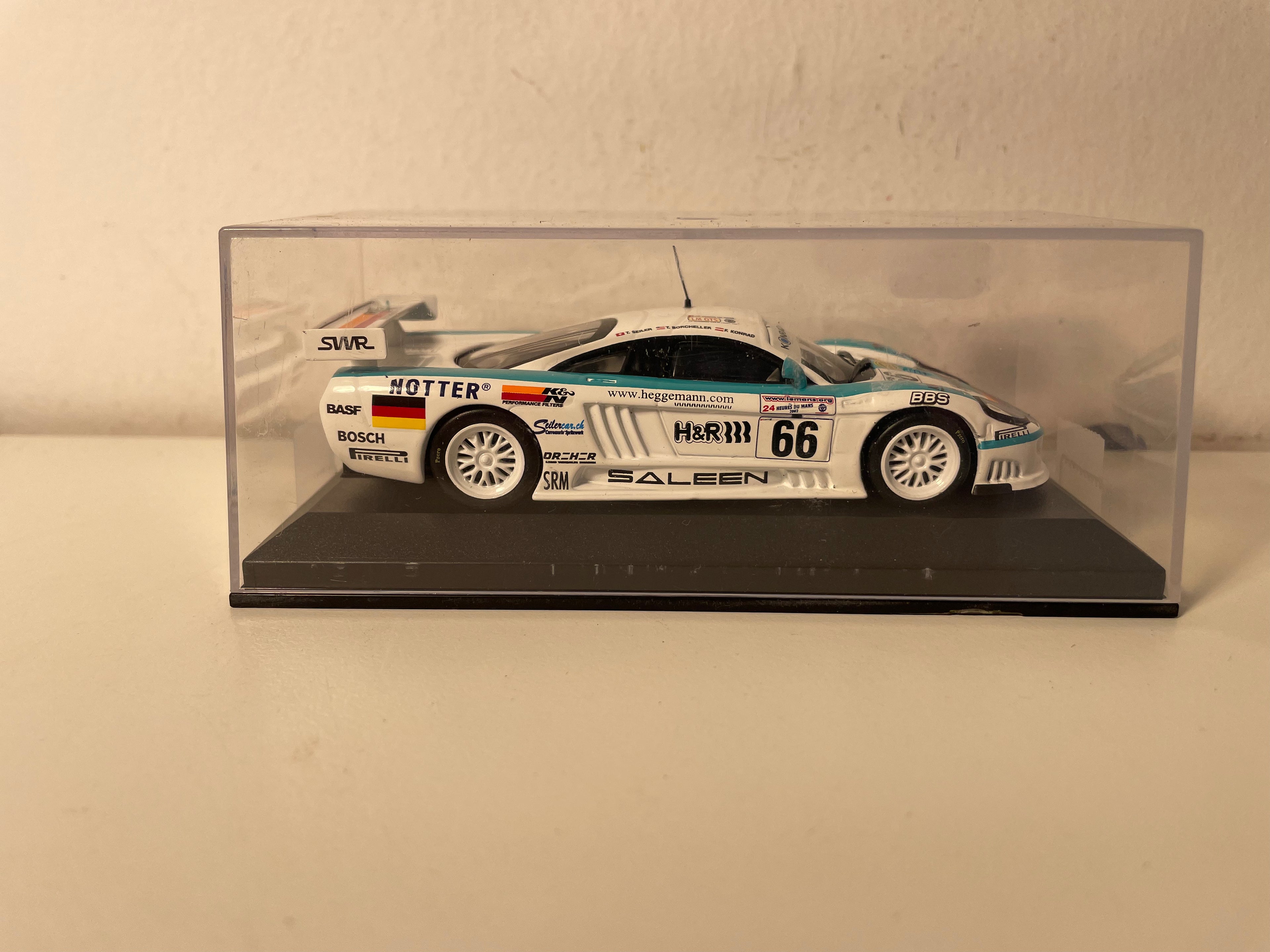 Saleen S7-R blanche et verte numéro 66 - 24 heures du Mans de 2002