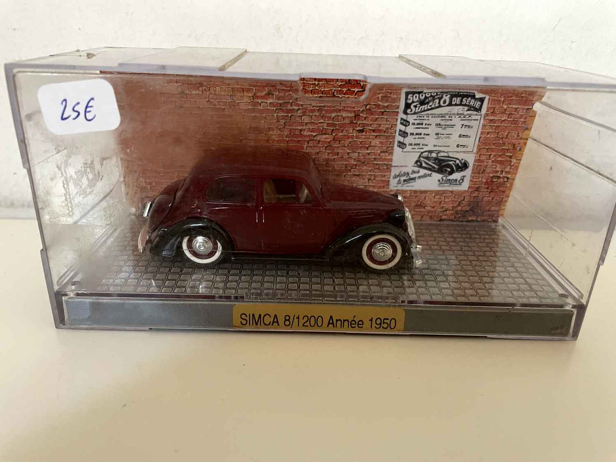 Simca 8/1200 burdeos de 1950 (Norev)