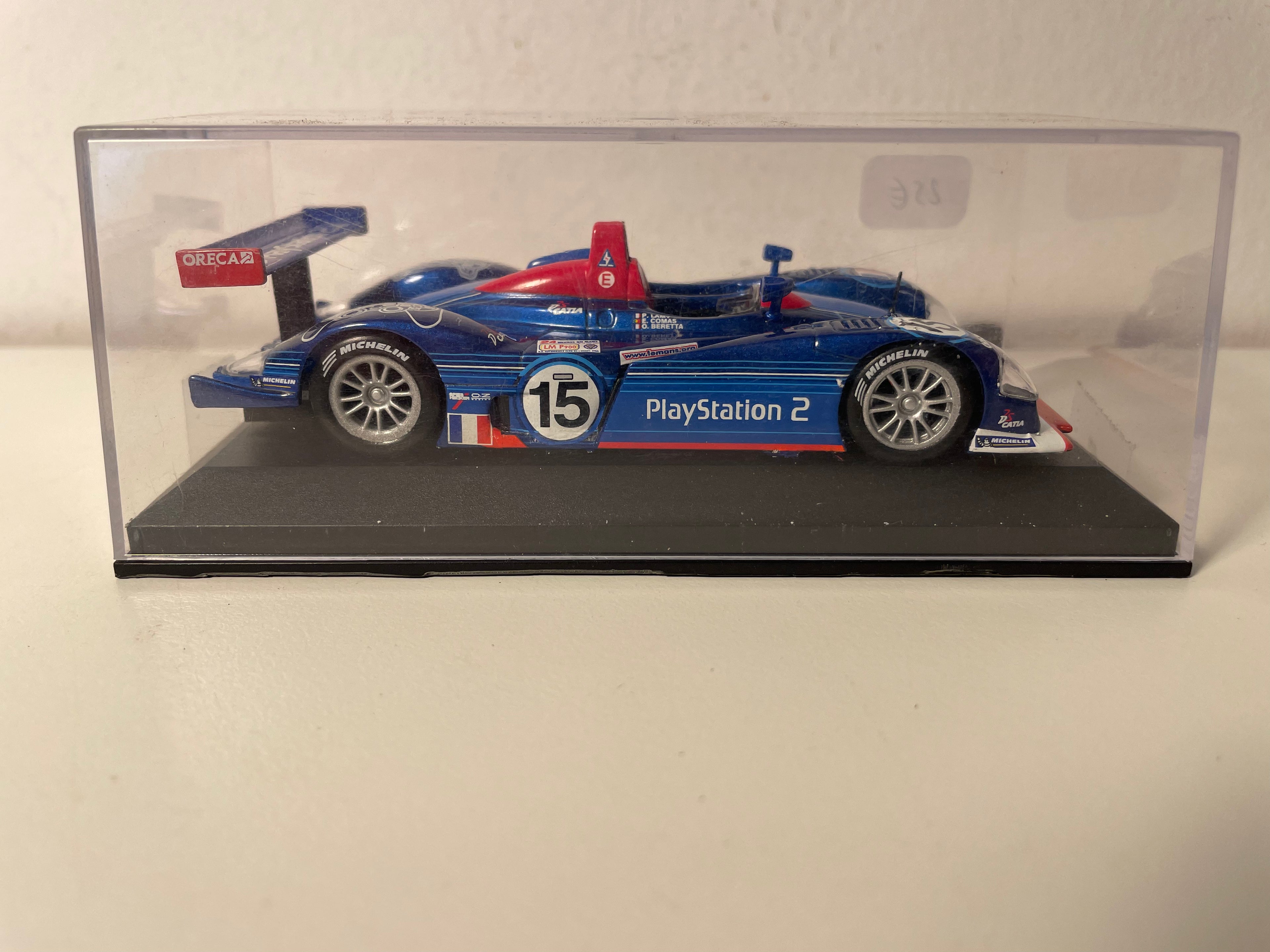 Dallara Oreca bleue numéro 15 - 24 heures du Mans de 2002