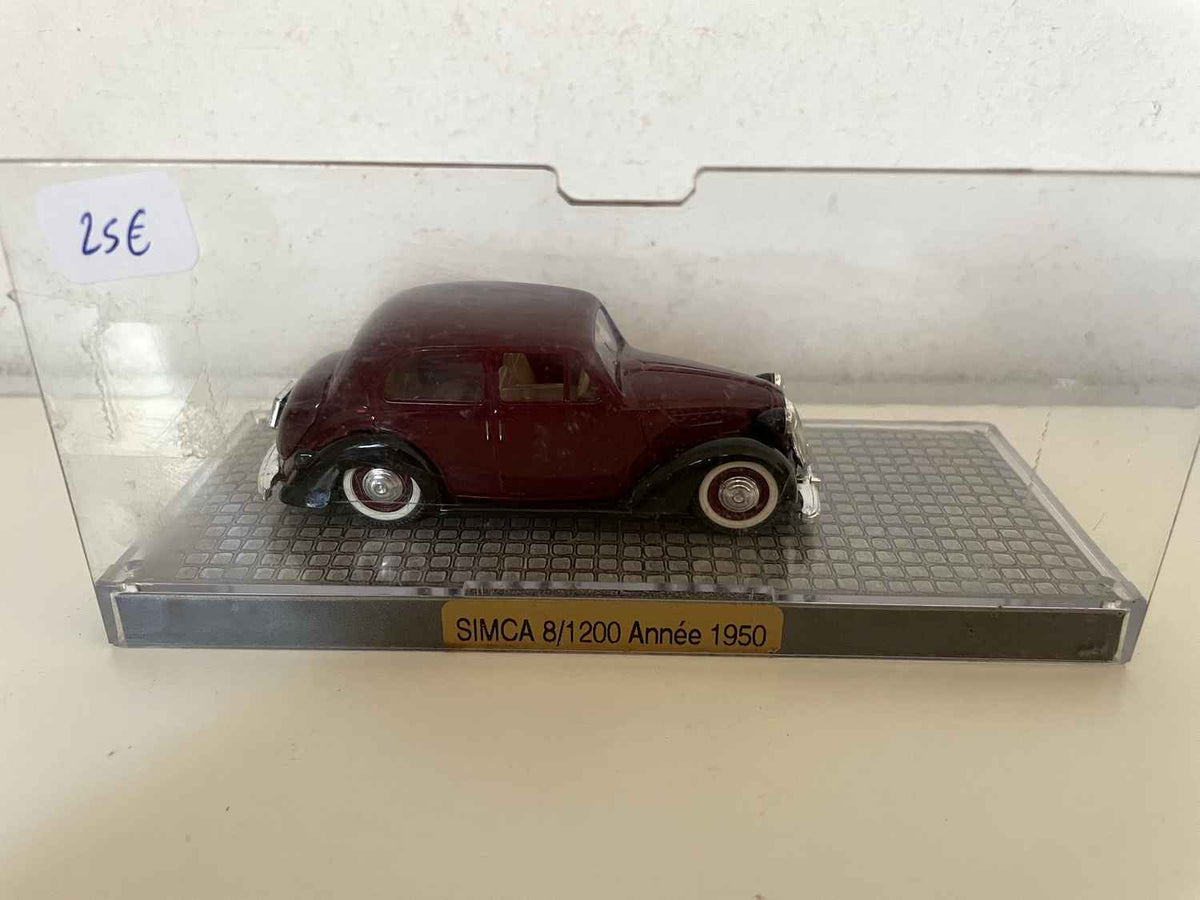Simca 8/1200 burdeos de 1950 (Norev)