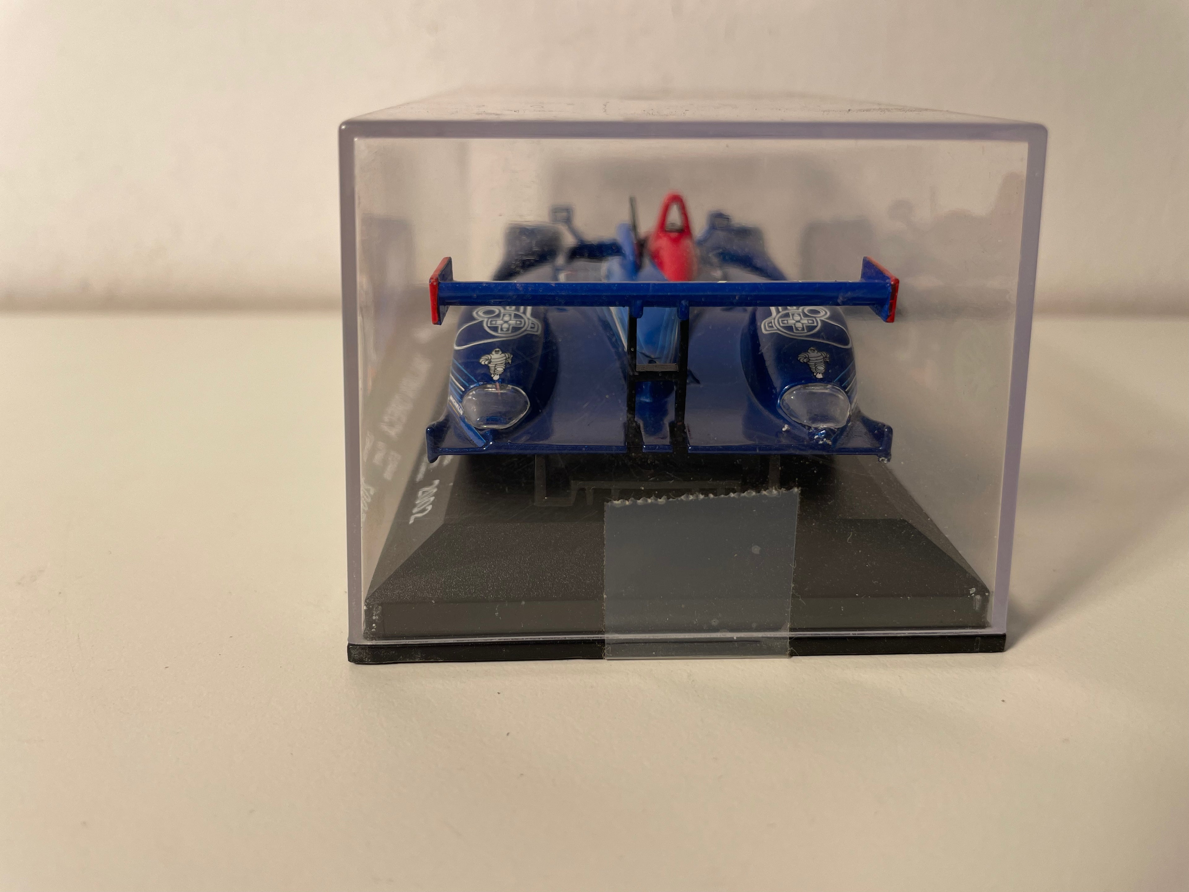 Dallara Oreca bleue numéro 15 - 24 heures du Mans de 2002