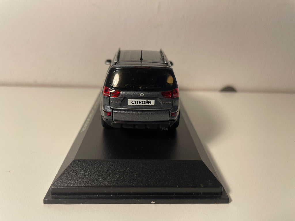 Citroën C.Crosser szary ciemny z 2007 roku - NOREV