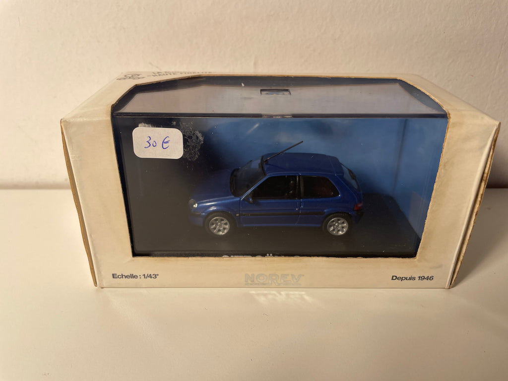 Citroën Saxo niebieska - NOREV