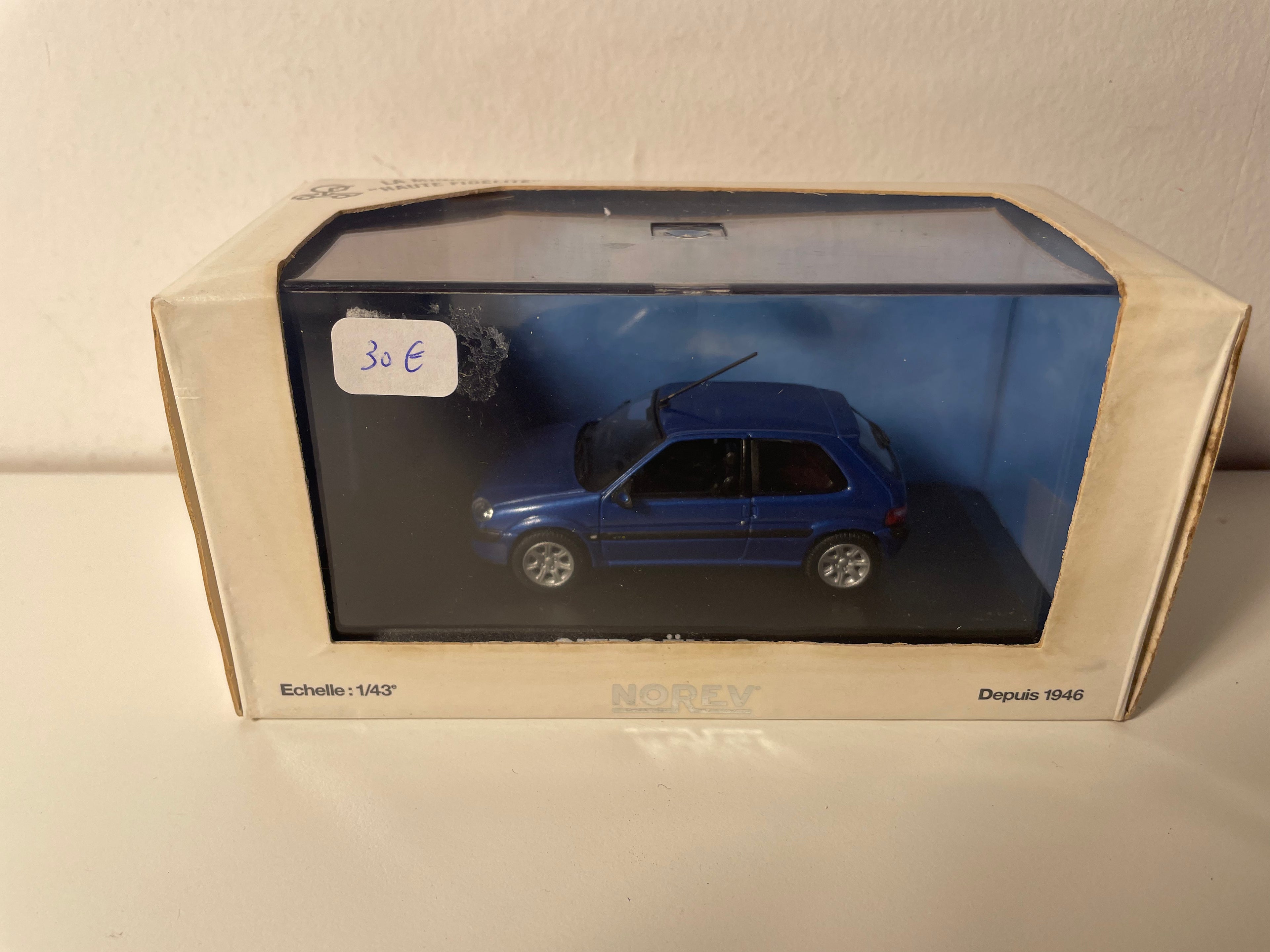 Citroën Saxo niebieska - NOREV