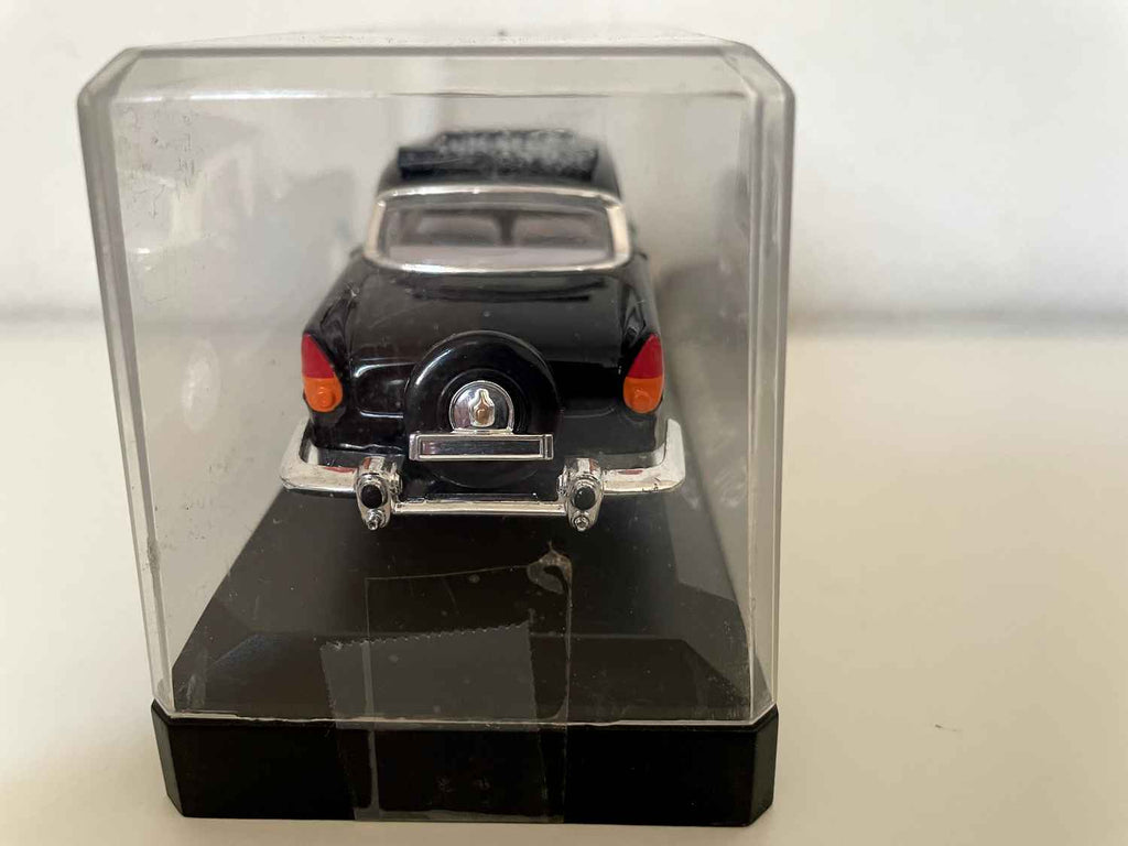 Black Simca Chambord Présidence from 1958 (Solido reference 4570)