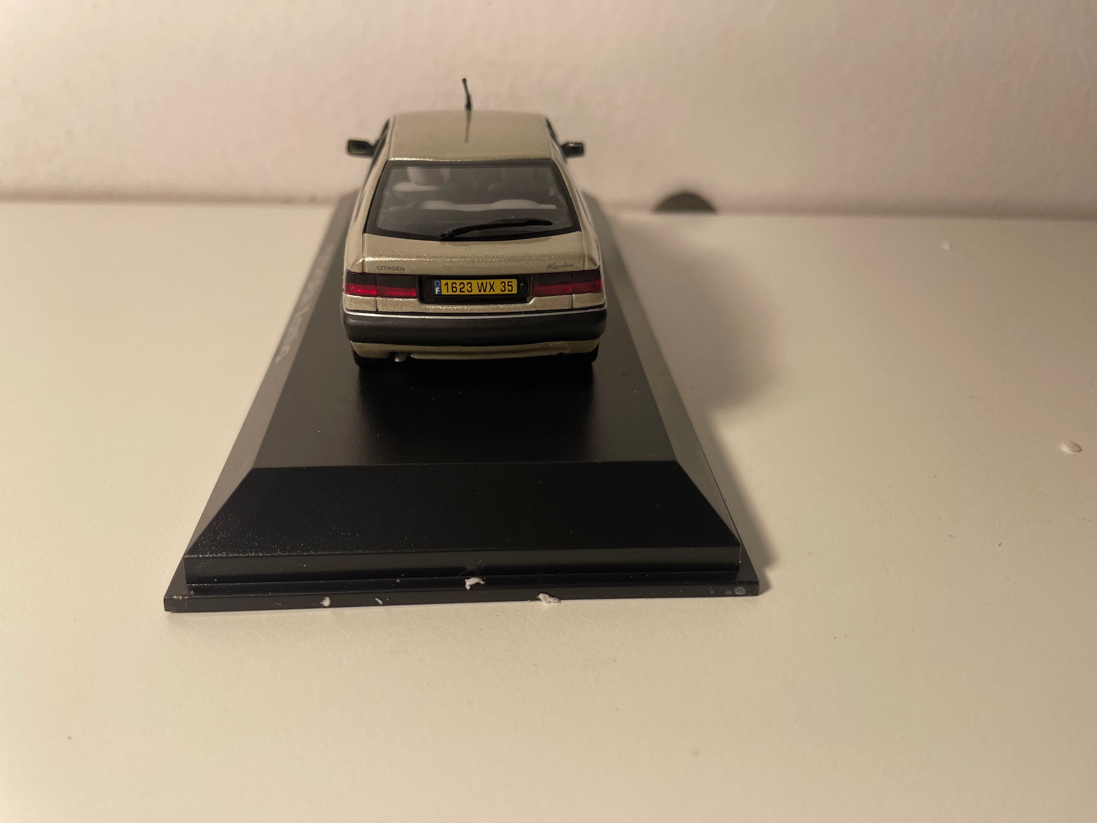 Citroën Xantia lichtbruin? - NOREV