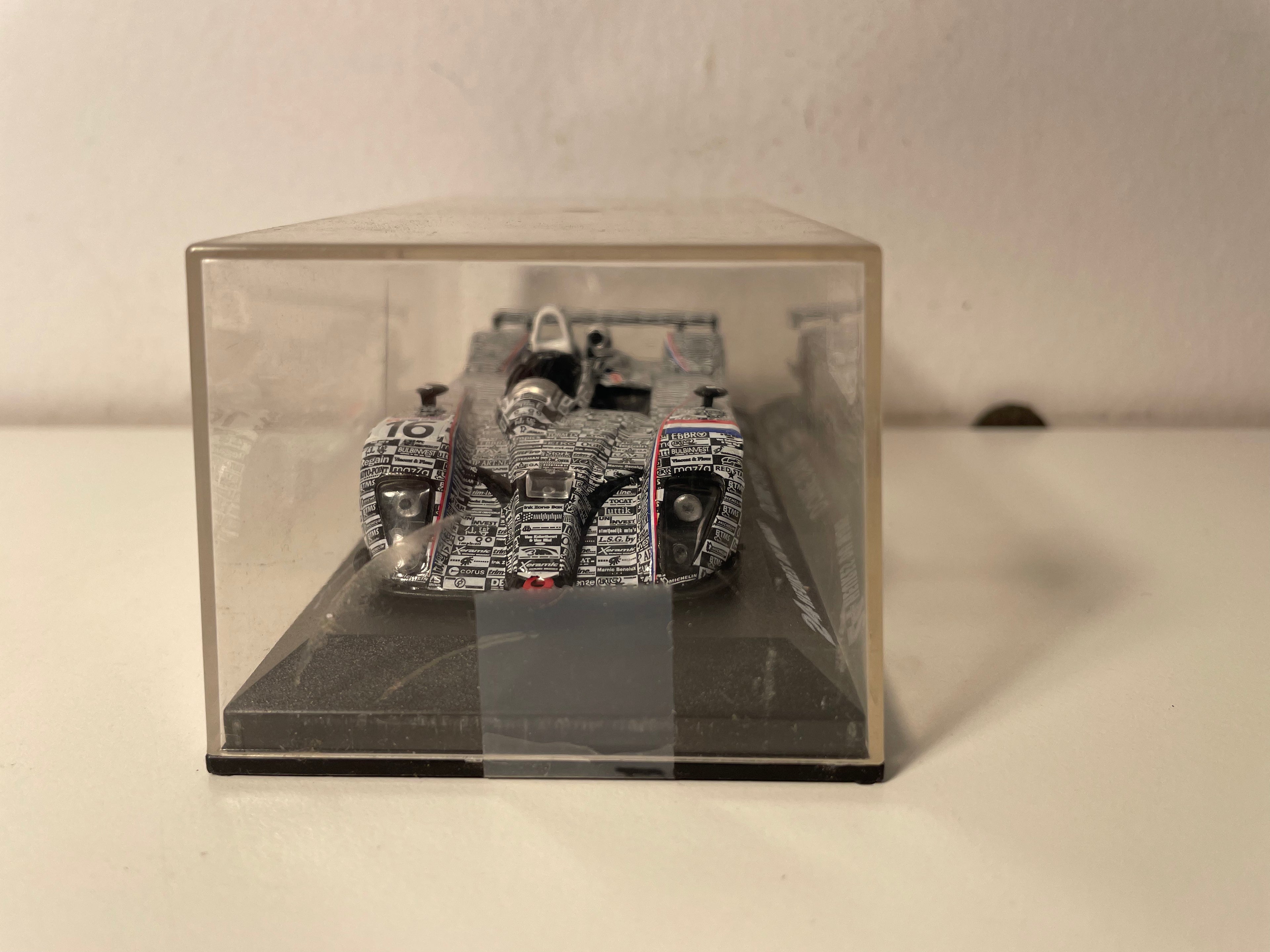 Kuppel S101 Nummer 16 (24 Stunden von Le Mans aus dem Jahr 2002)