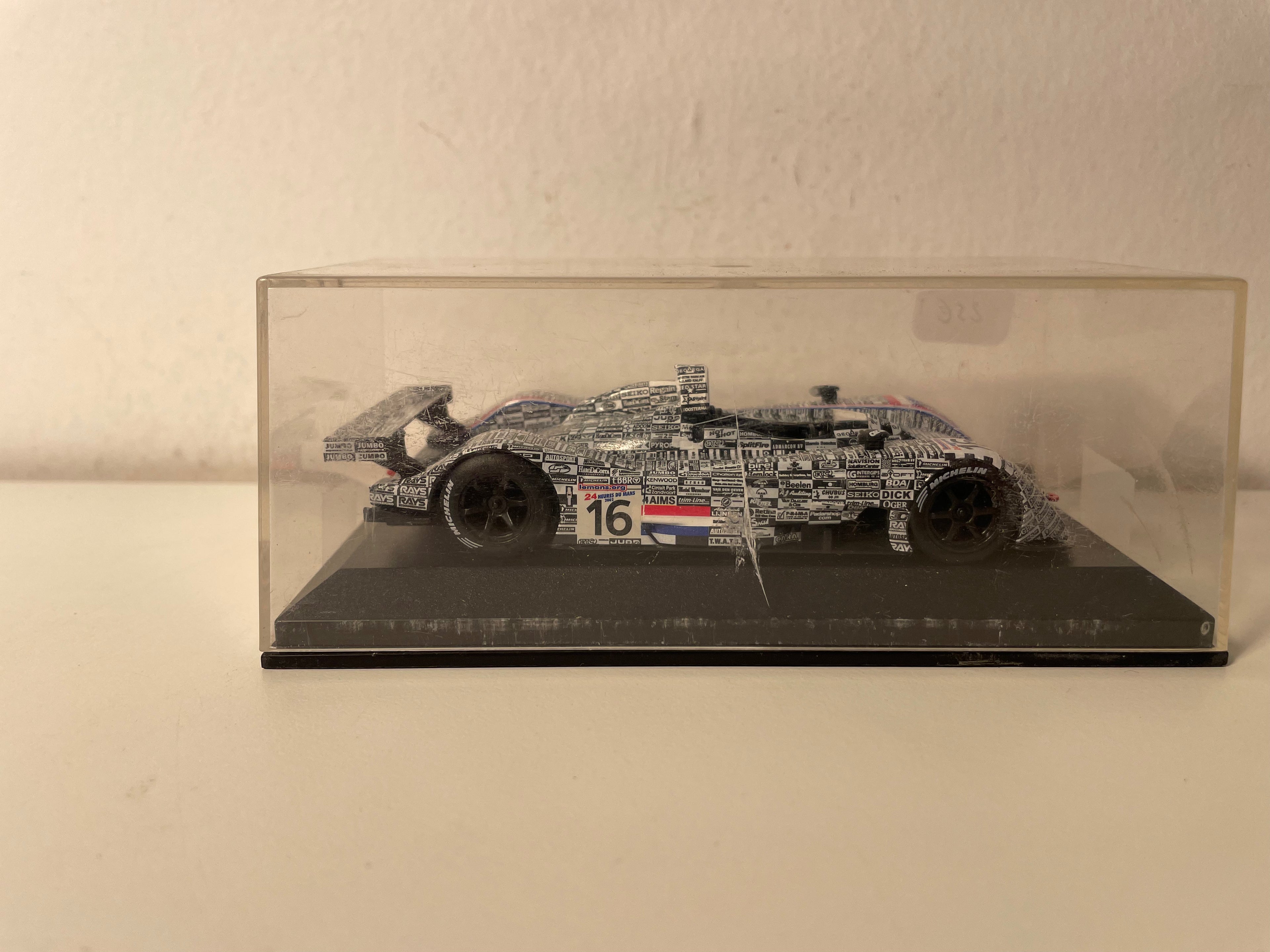 Kuppel S101 Nummer 16 (24 Stunden von Le Mans aus dem Jahr 2002)