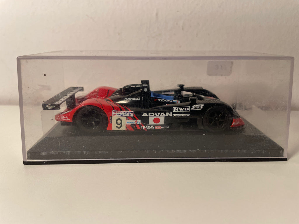 Dome S101 Schwarz und Rot Nummer 9 (24 Stunden von Le Mans von 2003)