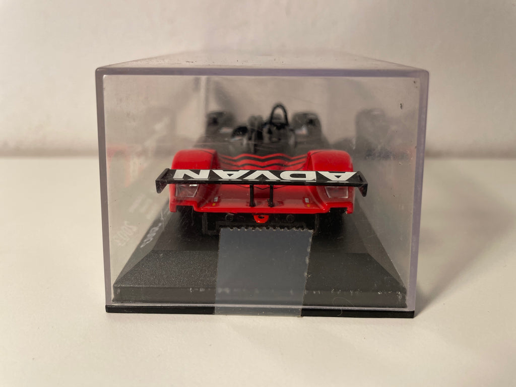 Dome S101 Schwarz und Rot Nummer 9 (24 Stunden von Le Mans von 2003)