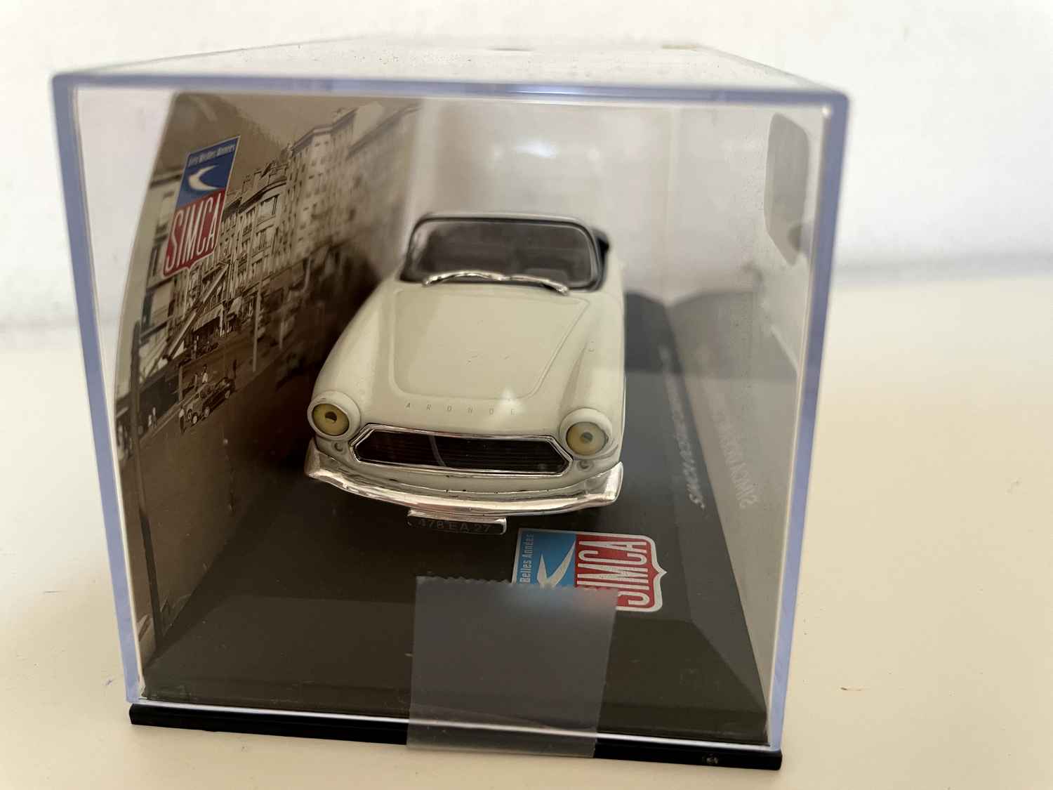 SIMCA Océane convertible de 1958 en color blanco roto/crema