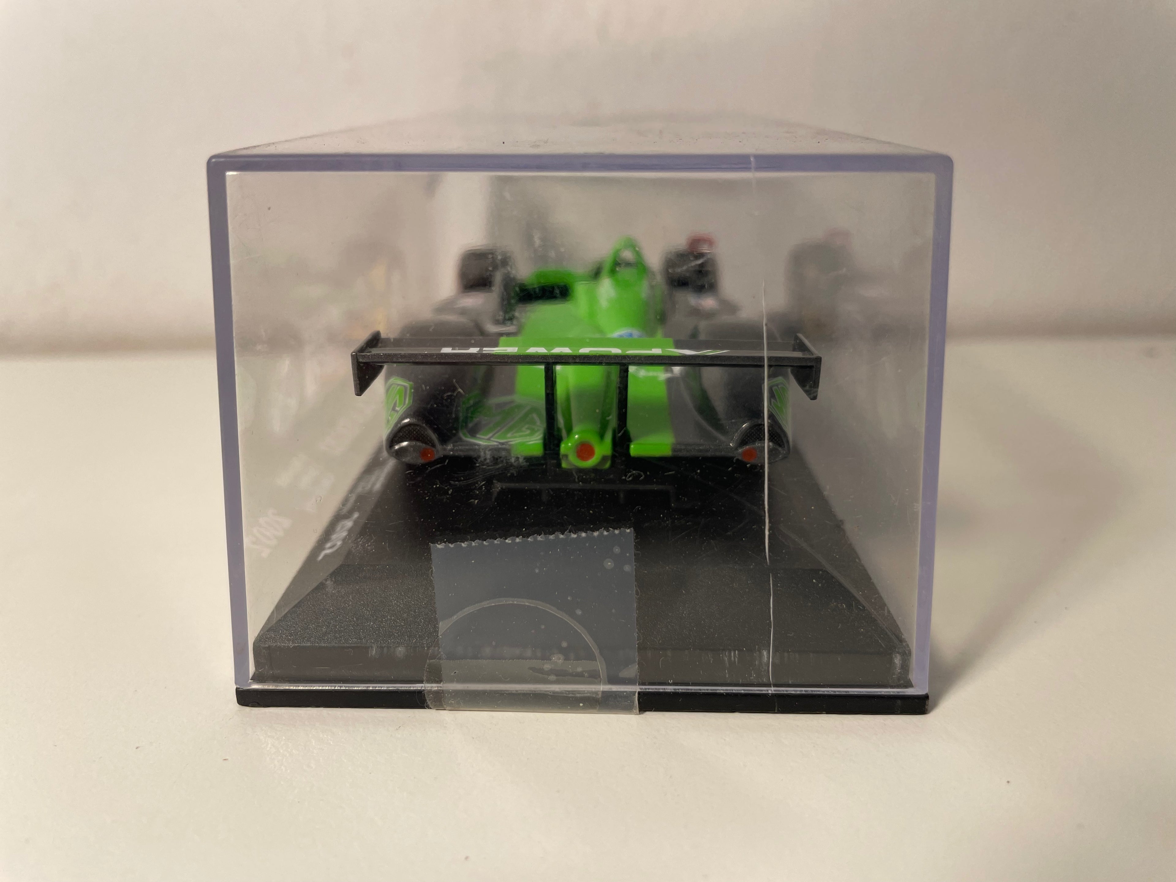 MG Lola EX257 verte, noire et grise numéro 27 - 24 heures du Mans de 2002