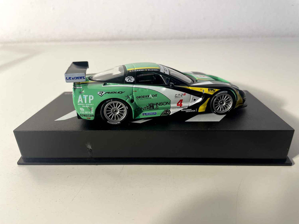 Corvette C5R Preta, Verde e Branca Número 4 - FIA GT RAC Tourist Trophy 2007 (Silverstone)