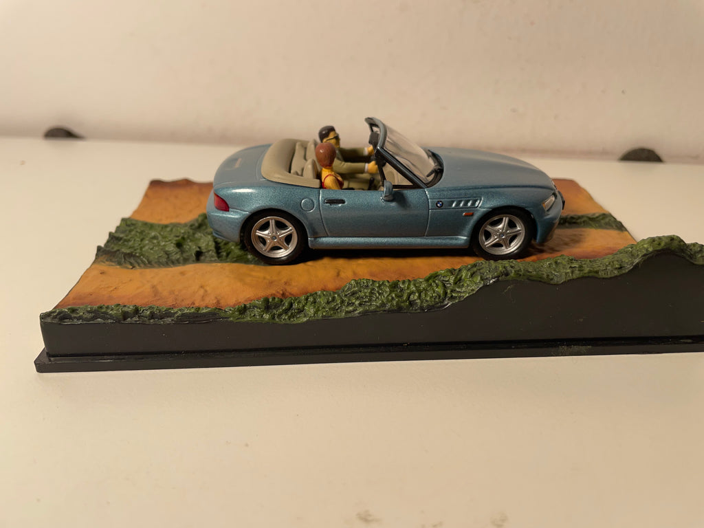 BMW Z3 azul - JAMES BOND - GOLDENEYE - (falta un retrovisor)