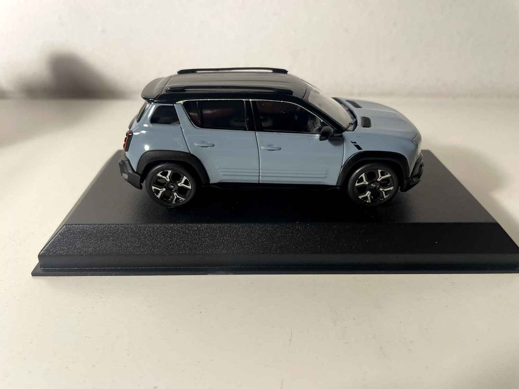Renault 4 e-tech 100% elektryczny kolor niebieski chmurowy - Norev