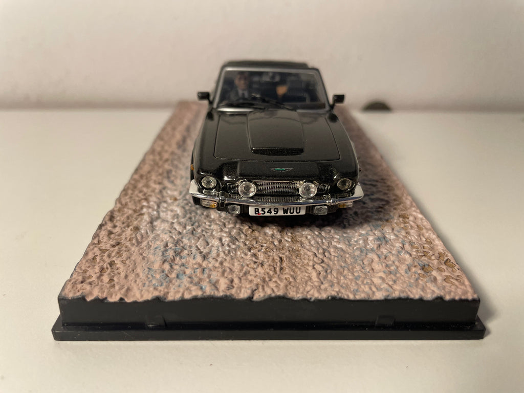Aston Martin V8 Vantage cabriolet noire - JAMES BOND - TUER N'EST PAS JOUER (The living daylichts)