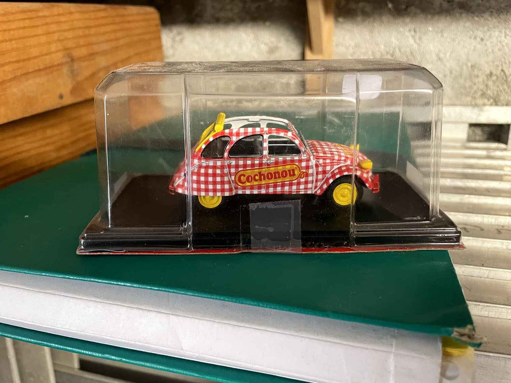 Citroën sedan descapotável 2 CV Cochonou