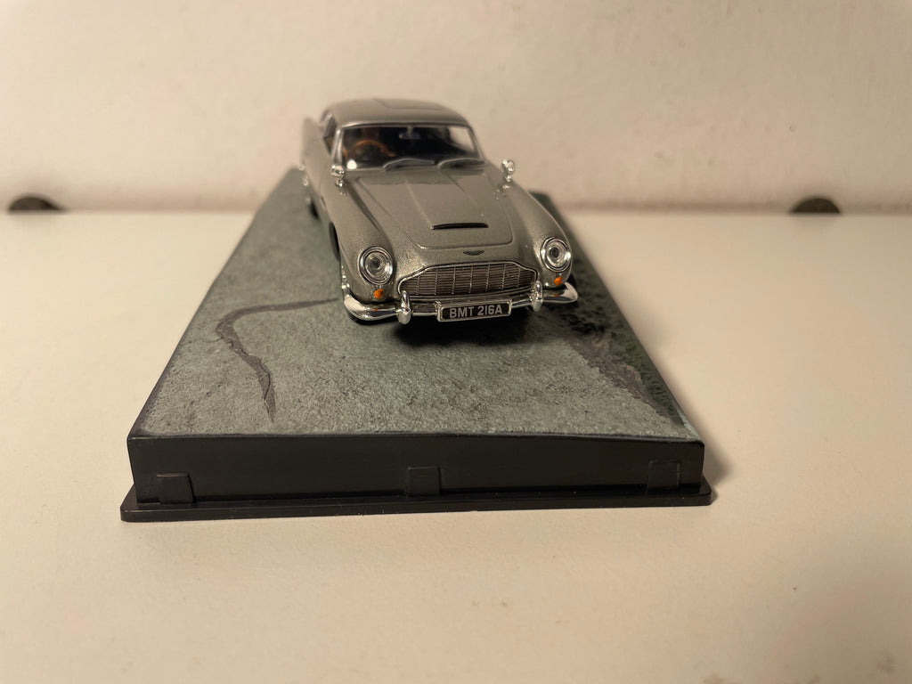 Aston Martin DB5 gris (techo completo) - JAMES BOND - GOLDFINGER