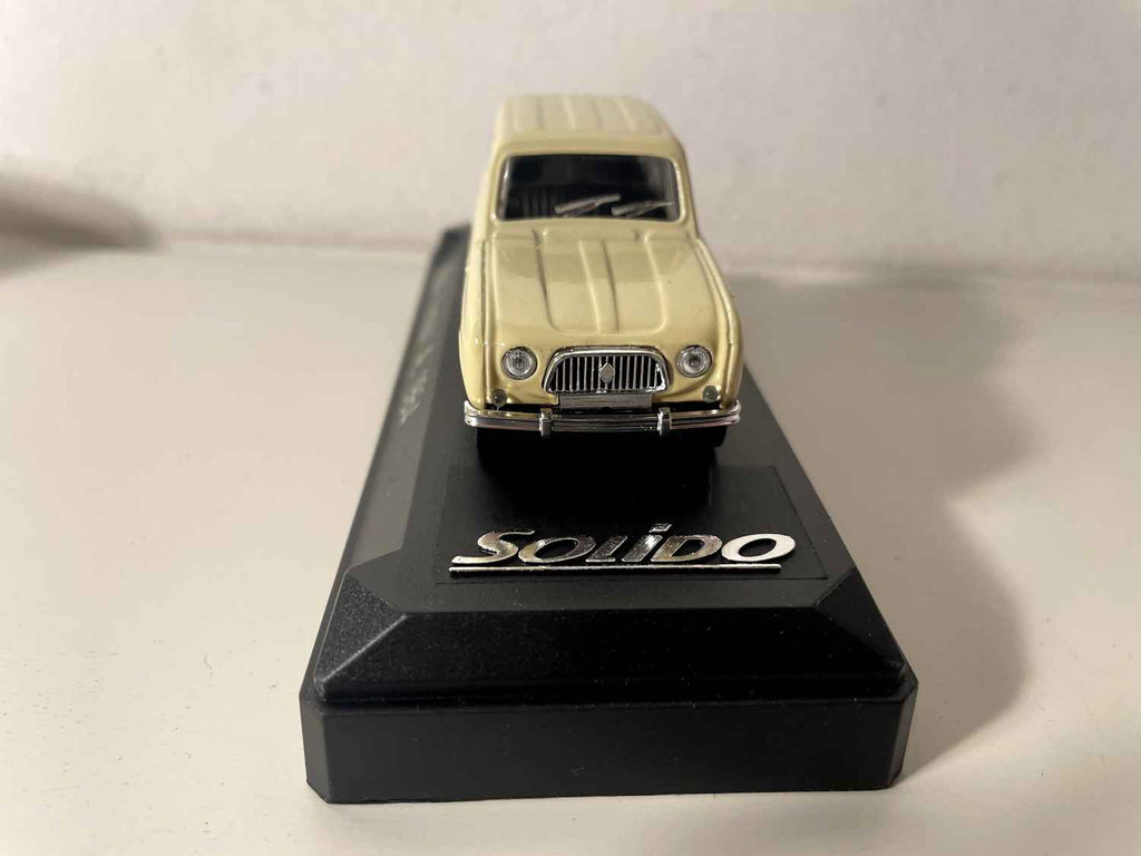 Renault 4L beige de 1964 - Solido référence 4544