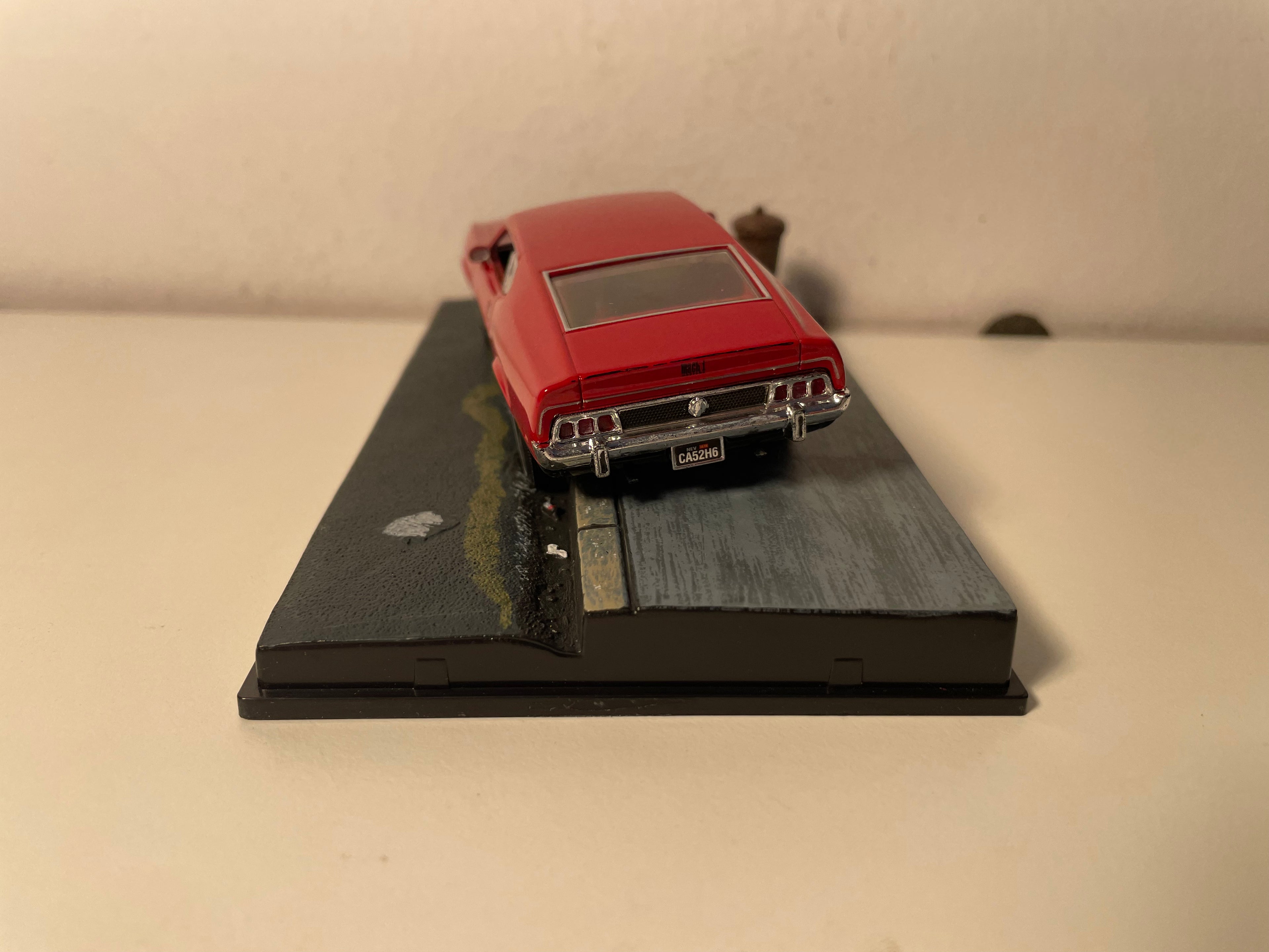 Mustang Mach 1 rosso scuro - JAMES BOND - I DIAMANTI SONO ETERNI (Diamonds are forever)