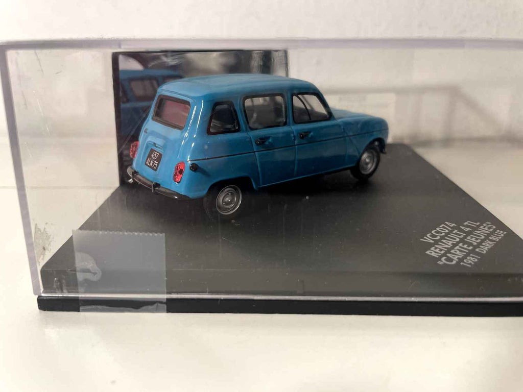 Renault 4L TL "Carte Jeunes" niebieska z 1981 roku - Vitesse referencja VCC074 (kwadratowe opakowanie)