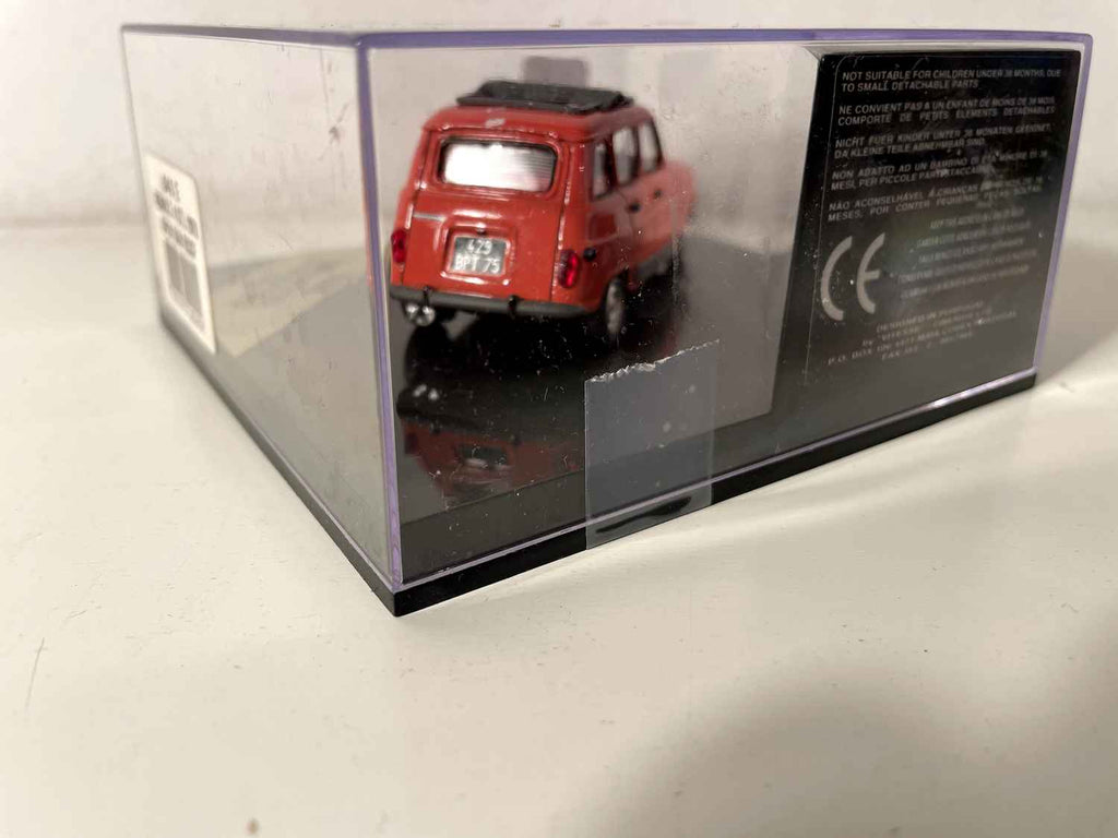 Renault 4L GTL arancione del 1978 - Vitesse riferimento 045E (scatola quadrata)
