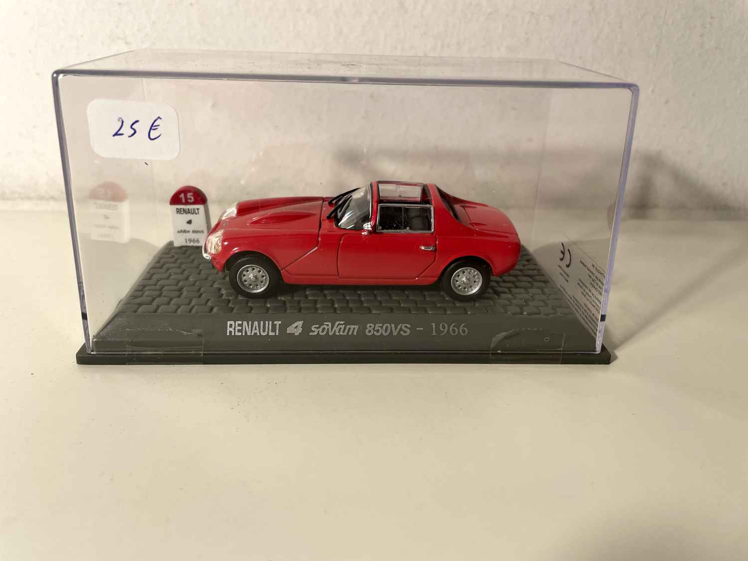 Renault 4 Sovam 850VS rossa del 1966