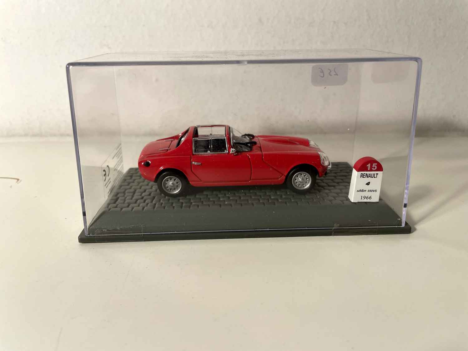 Renault 4 Sovam 850VS rossa del 1966
