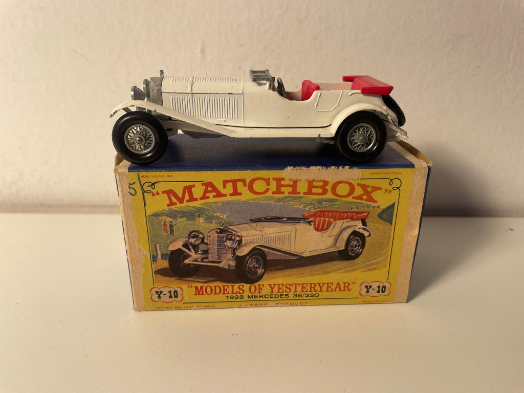 Mercedes 36/220 wäiss (gebroken wäiss) vu 1928 - MATCHBOX Referenz Y-10 (produktioun an England)