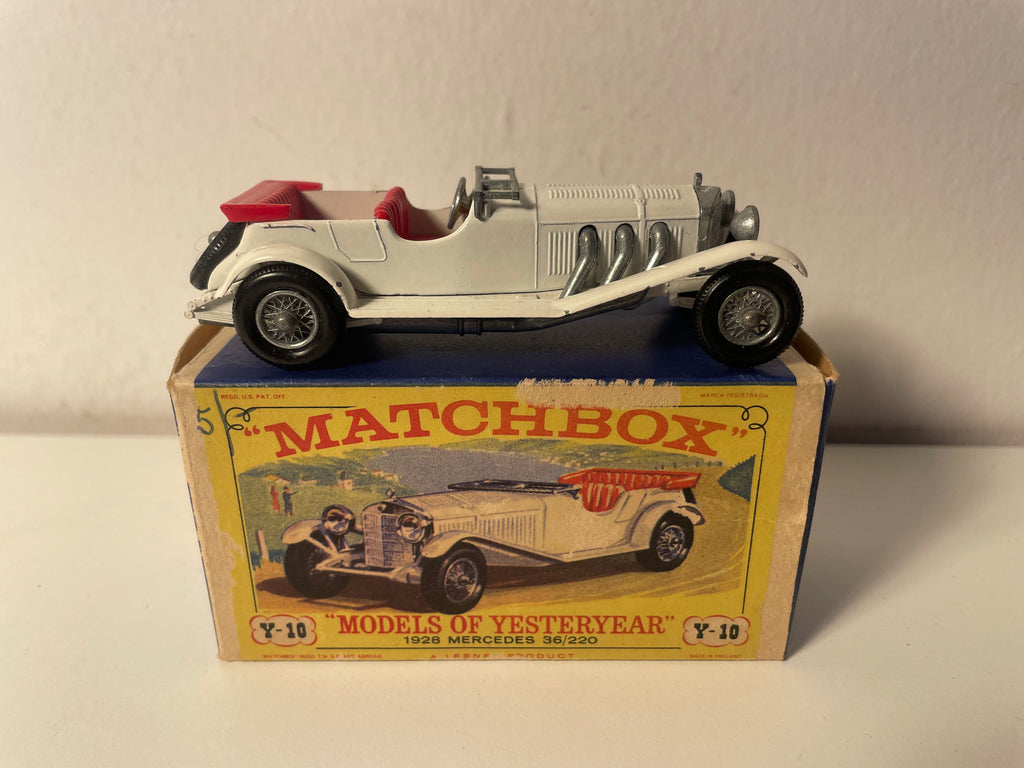 Mercedes 36/220 wäiss (gebroken wäiss) vu 1928 - MATCHBOX Referenz Y-10 (produktioun an England)