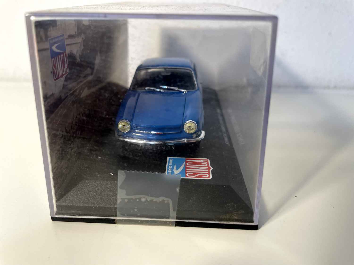 SIMCA 1000 coupé azul de 1964