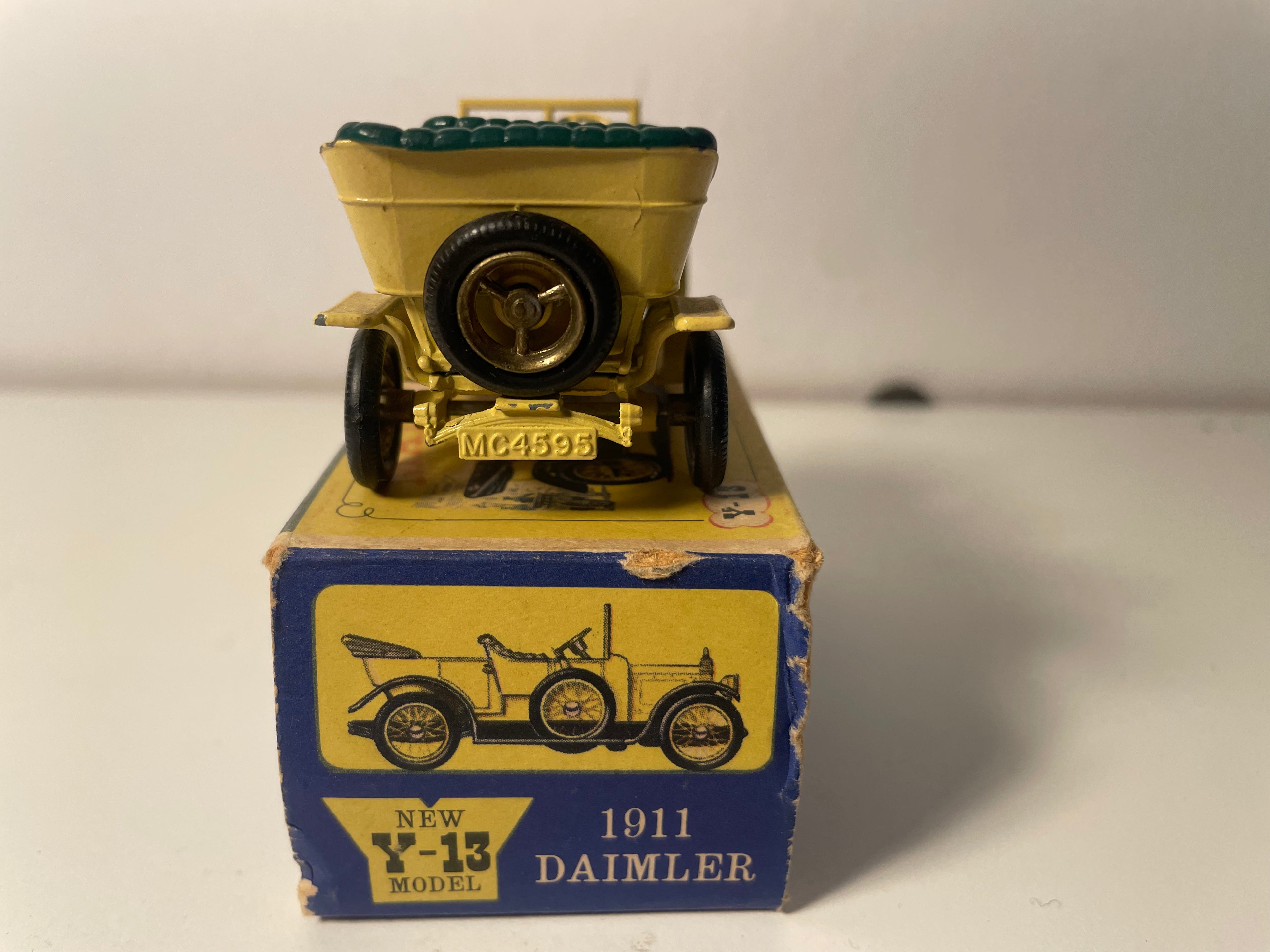Daimler Spyker jaune de 1904 - MATCHBOX référence Y-13 (fabrication en Angleterre)