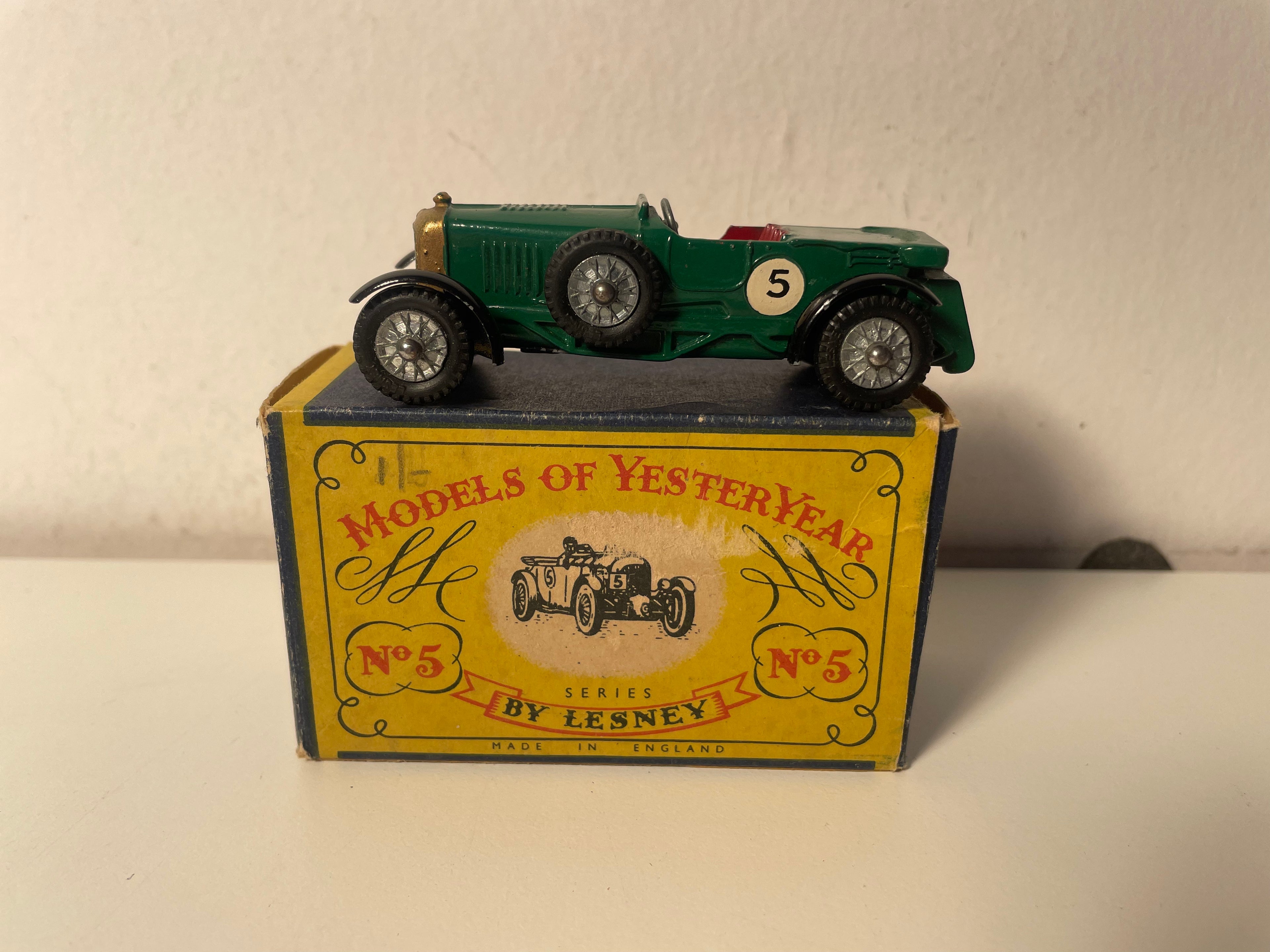 Bentley 4-1/2 litros verde de 1929 - MATCHBOX referência N°5 (fabricado na Inglaterra)