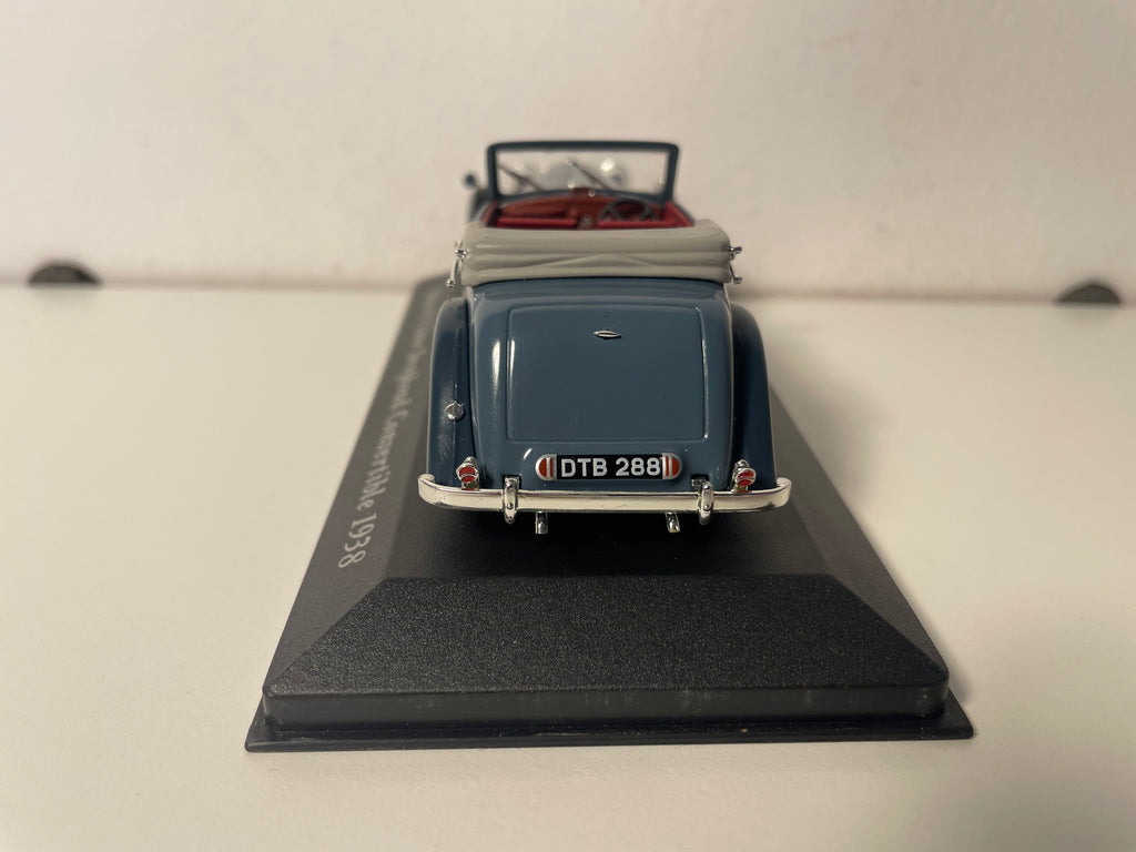 Alvis 4.3 litre Drophead Convertible grise foncée? de 1938