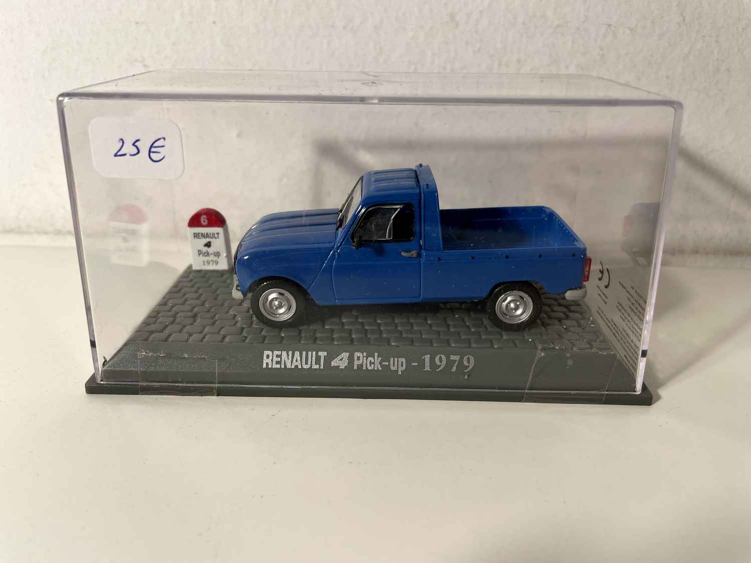Renault 4 pick-up blu del 1979