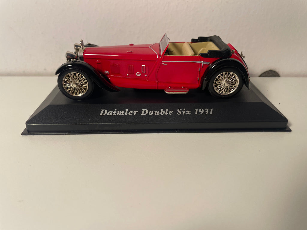Daimler double six rouge de 1931