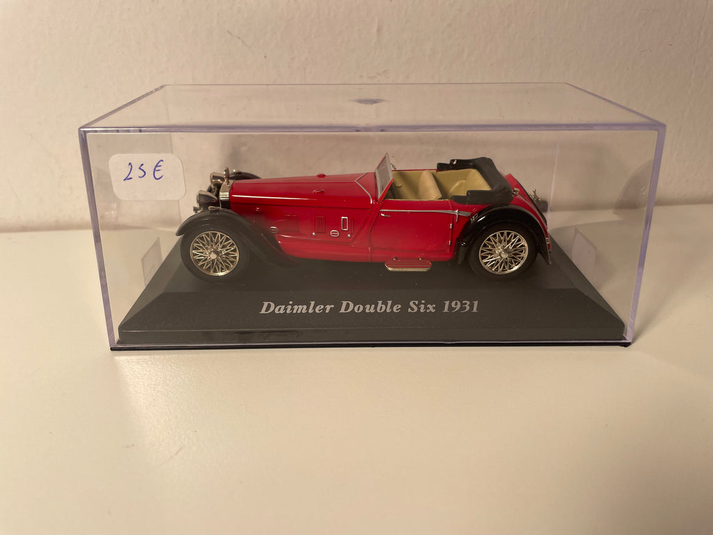 Daimler double six rouge de 1931