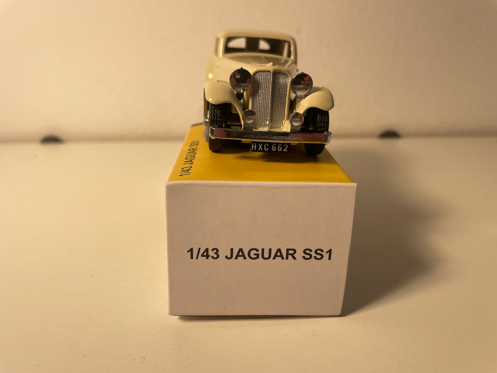Jaguar SS1 beige -GFCC Toys