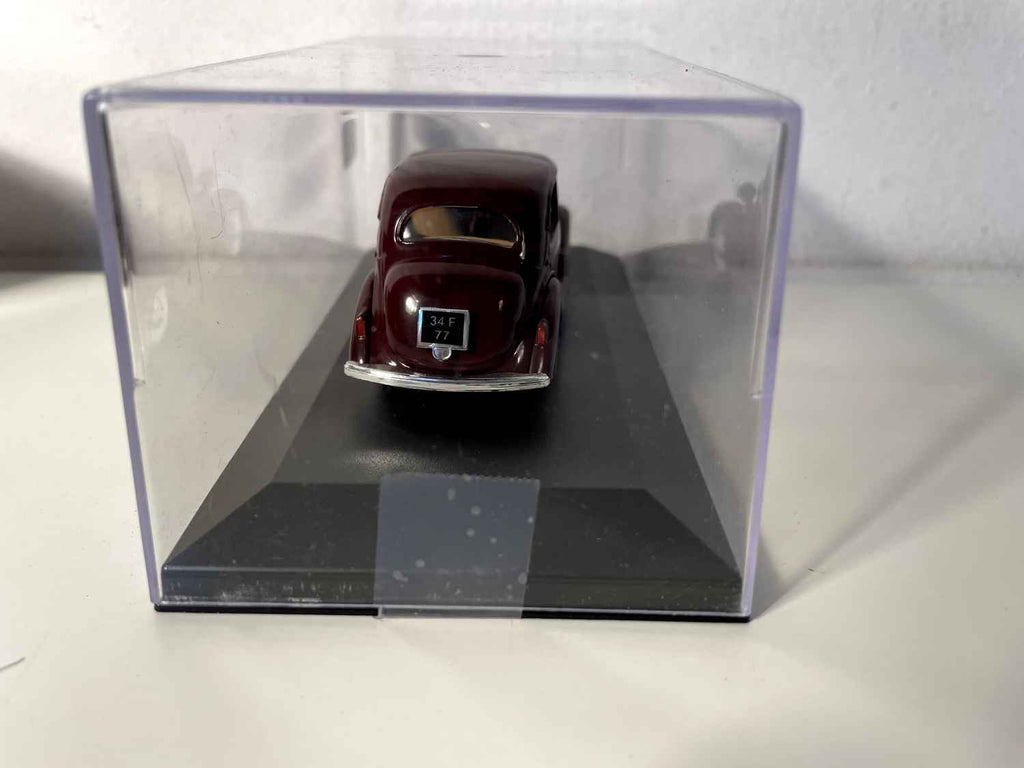 Simca 1200 Bordeaux (plexidoos)