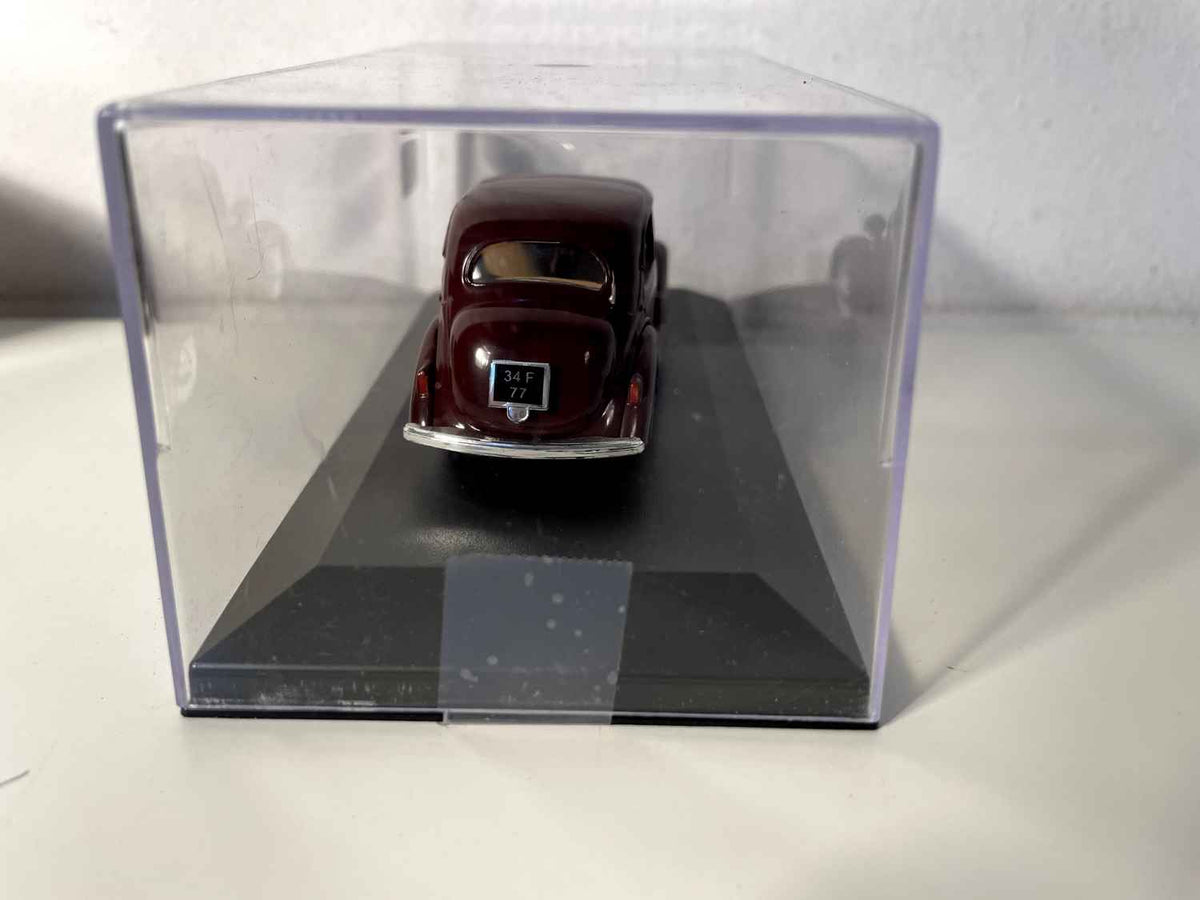 Simca 1200 Bordeaux (plexidoos)