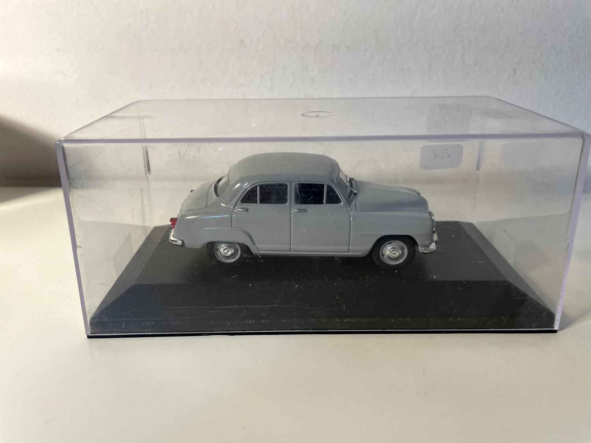 Simca Aronde grise de 1954 (boite plexi)