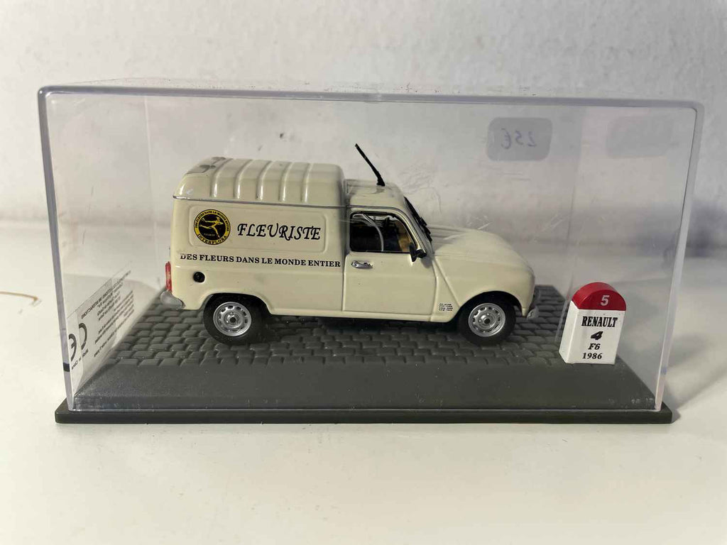 Renault 4F6 beige INTERFLORA vu 1986
