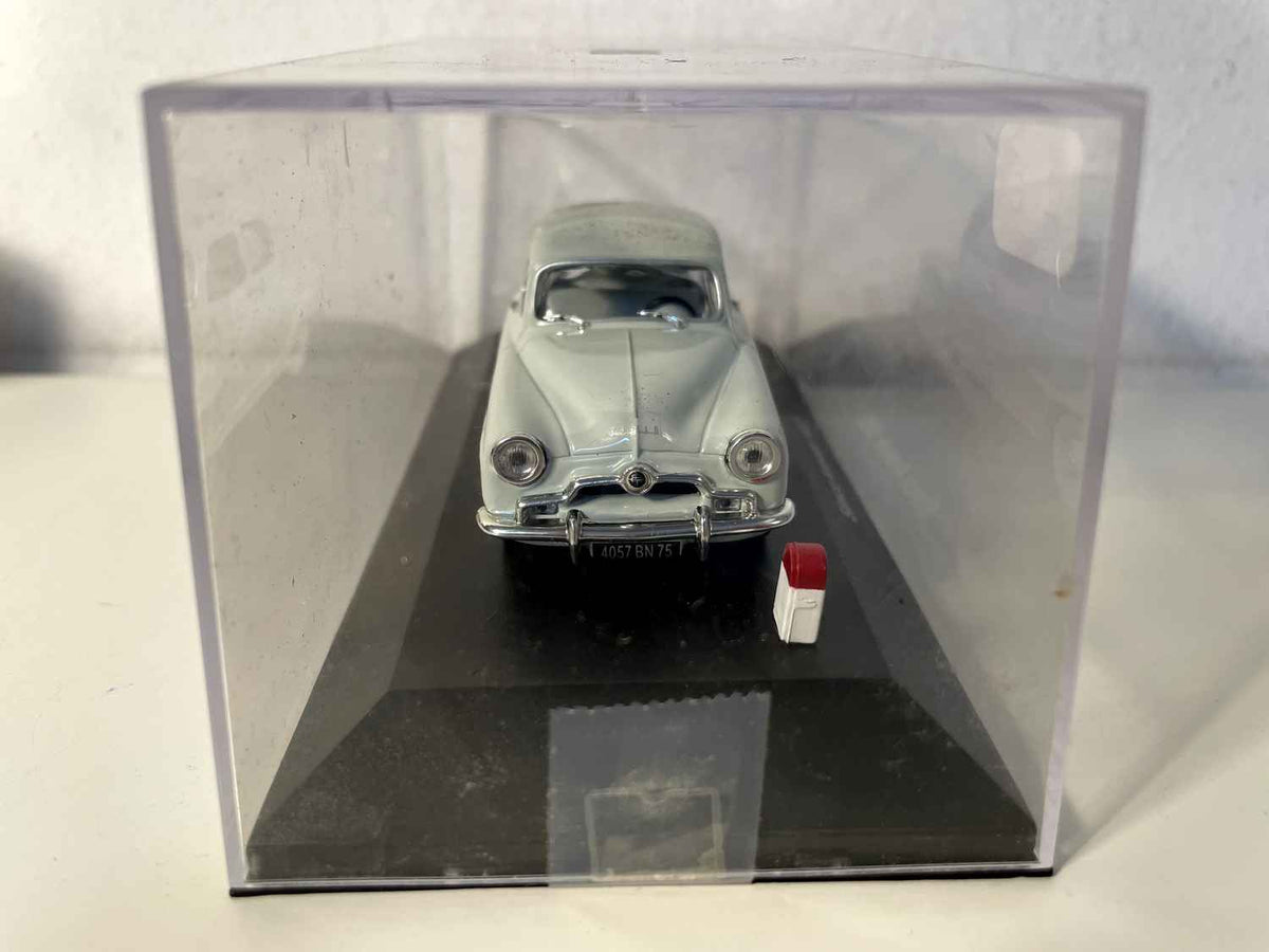 1952 gro Simca Aronde (mat Terminal um Fouss)