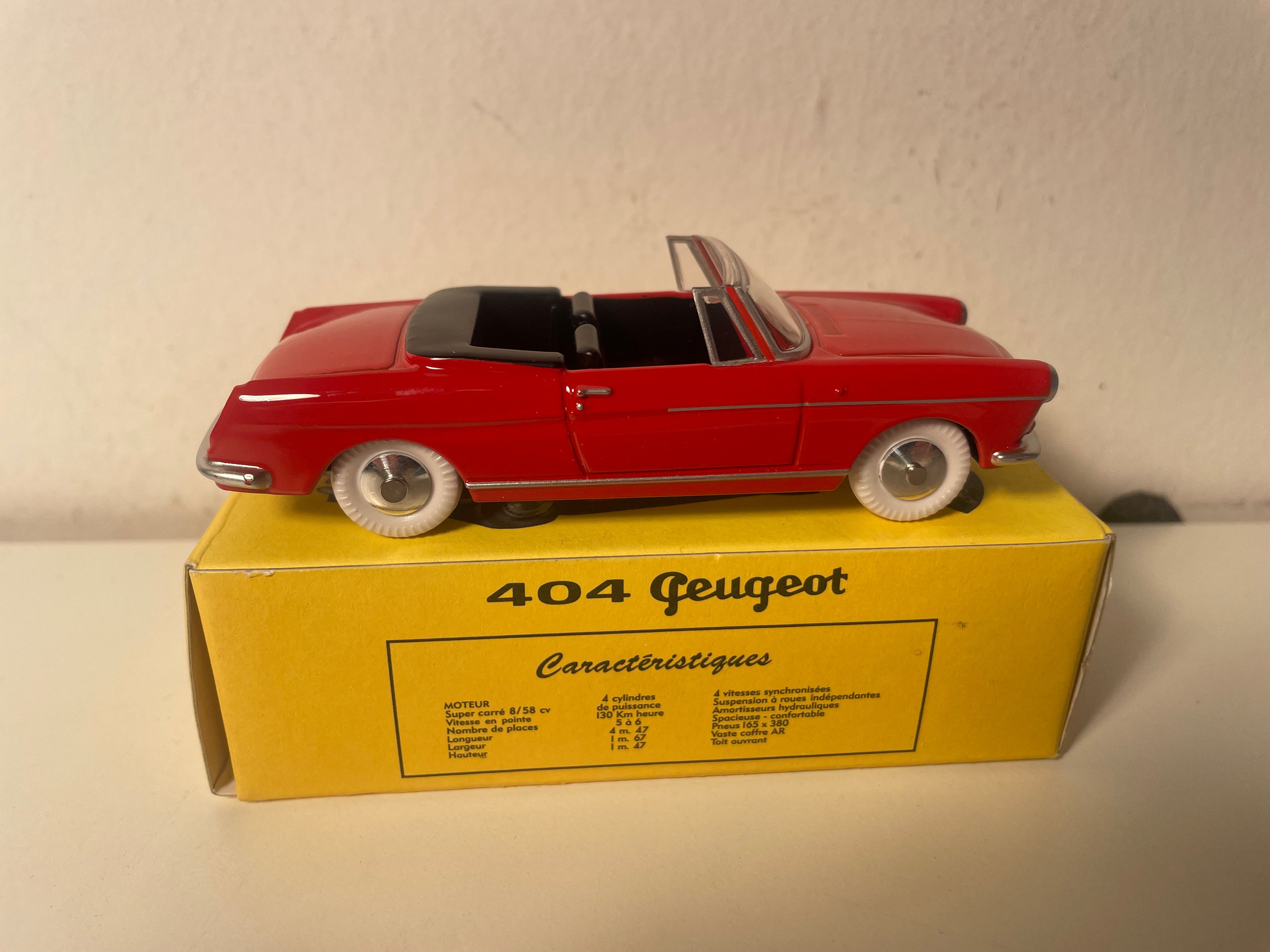 Peugeot 404 Cabriolet Vermelho - QUIRALU